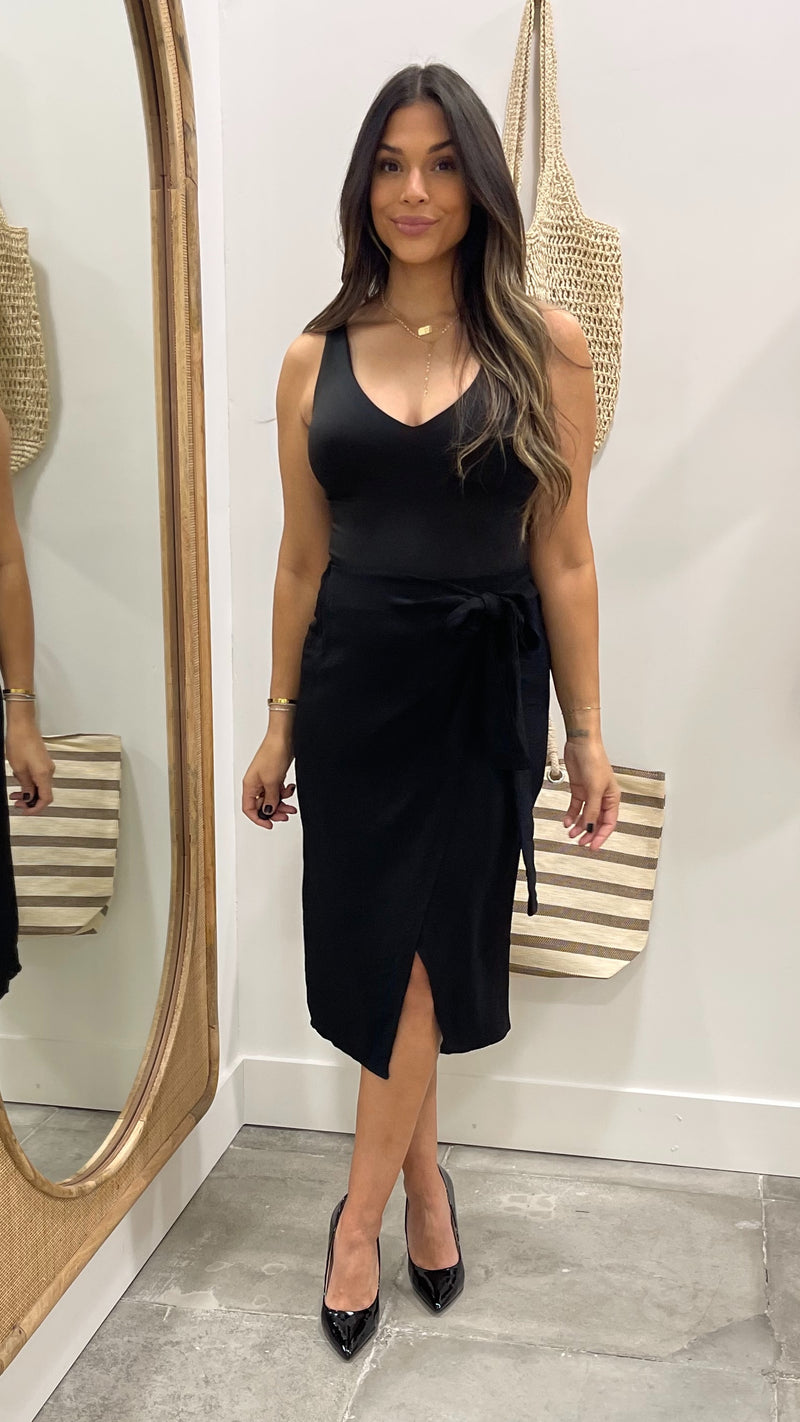 Noelle  Black Midi Skirt