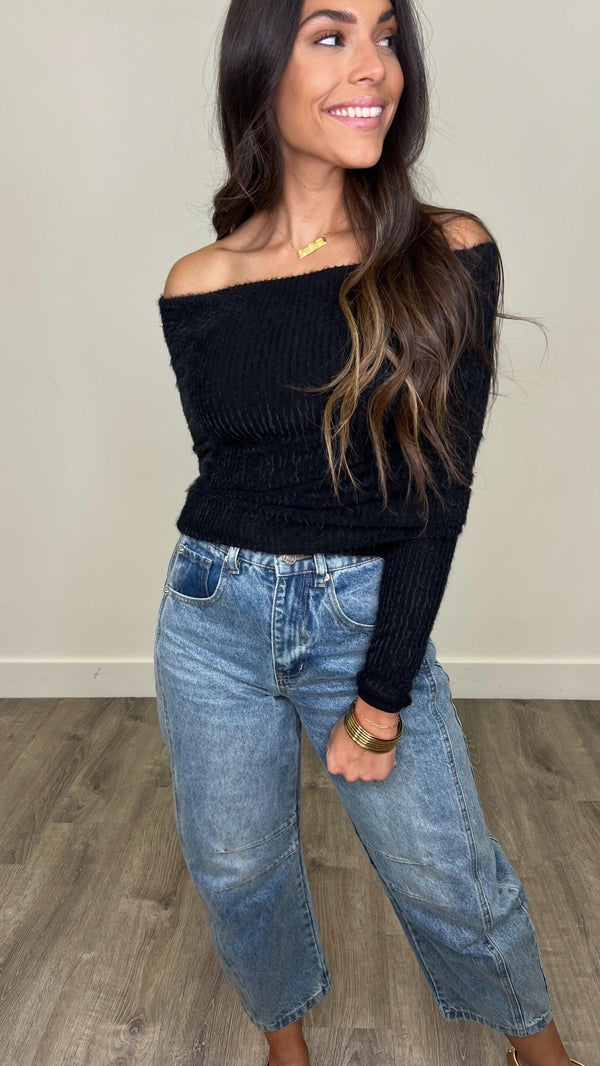 Natalee Black Fuzzy Top - PRINZZESA BOUTIQUE