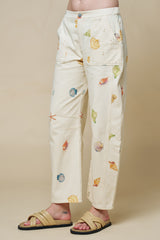 Seashell Beach Motif Print Barrel Denim Pants