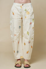 Seashell Beach Motif Print Barrel Denim Pants