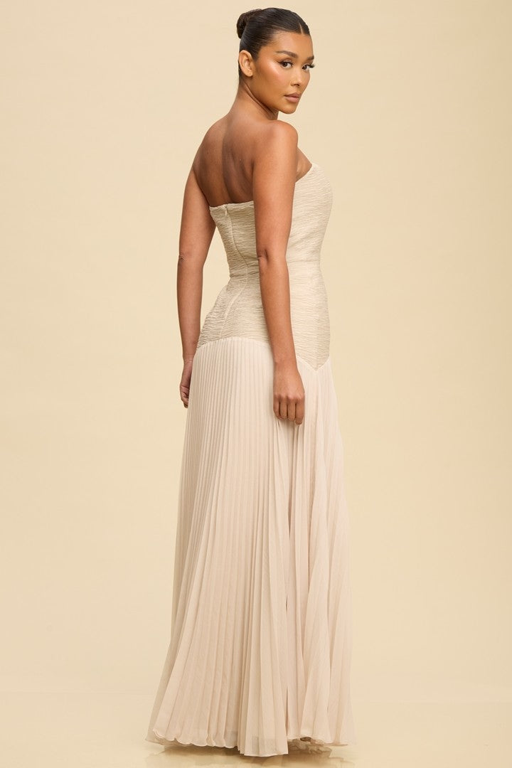 Texture Pleated Maxi Dress in Beige Medium