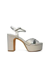 Gwen in Silver Heel