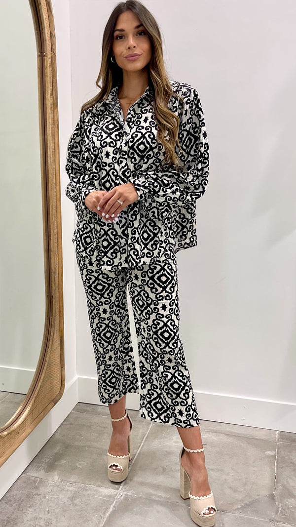 Black and White Geo Print Pants