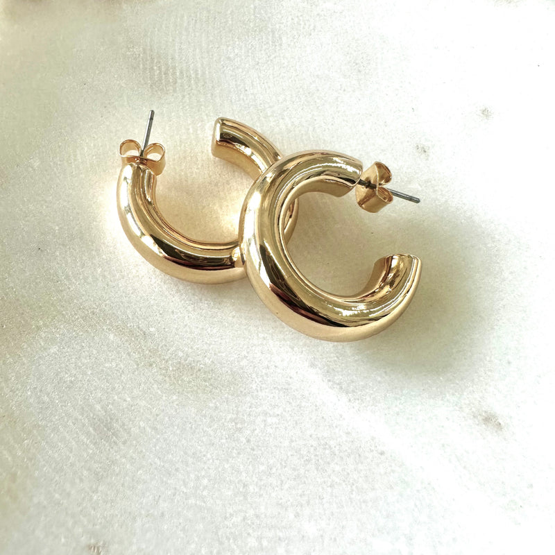 Elise Small Gold Hoops - PRINZZESA BOUTIQUE