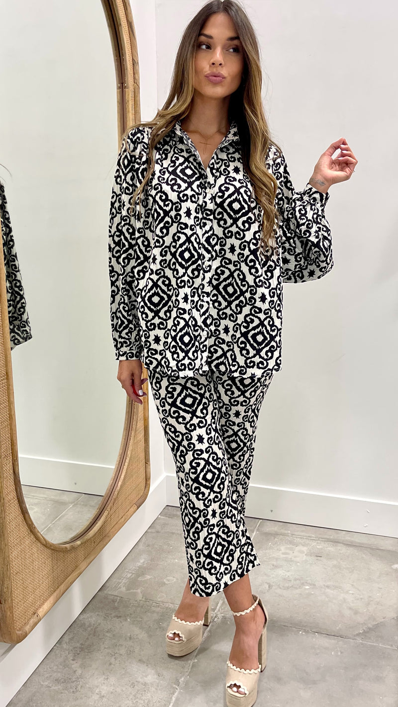Black and White Geo Print Pants