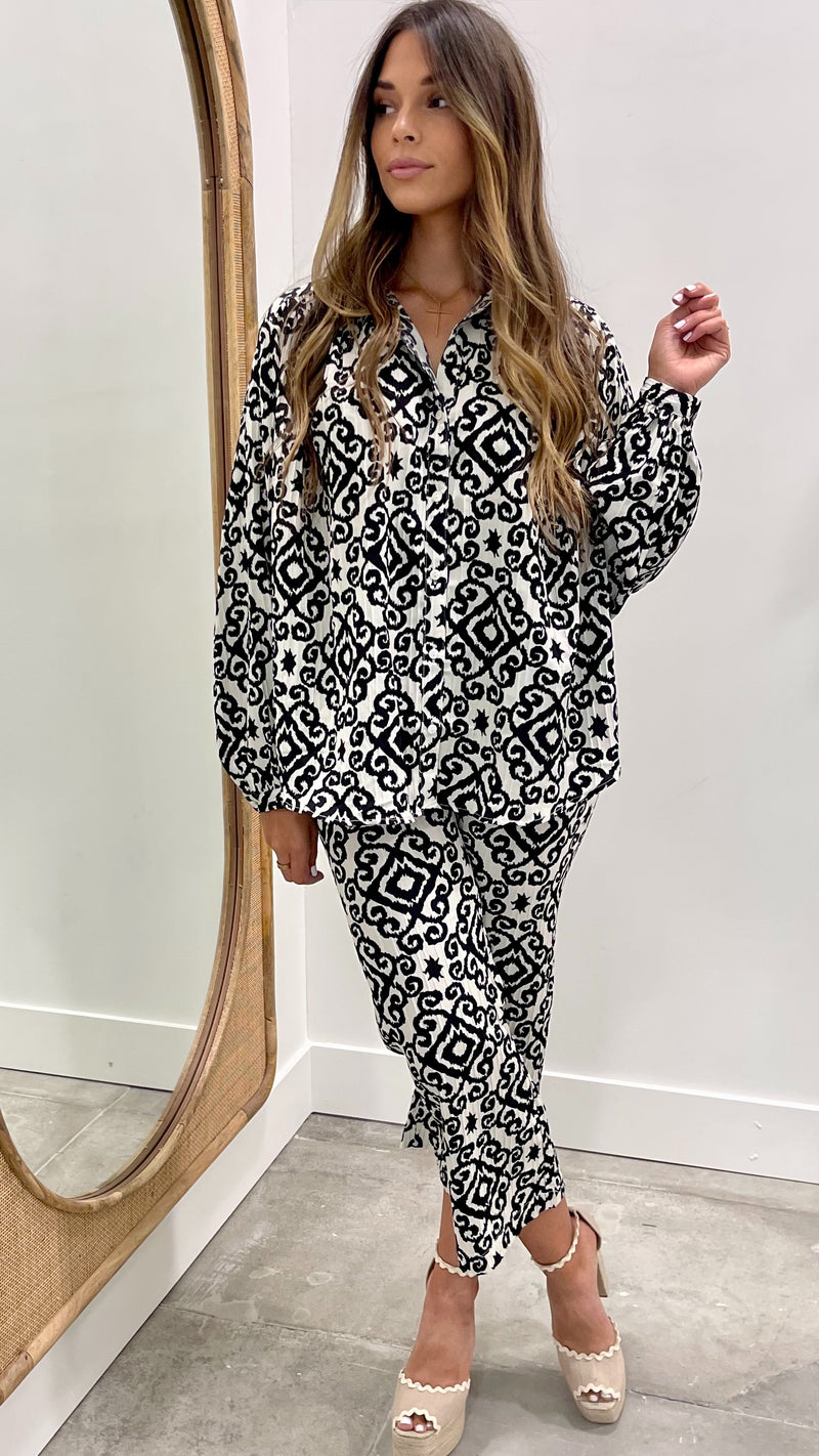 Black and White Geo Print Pants