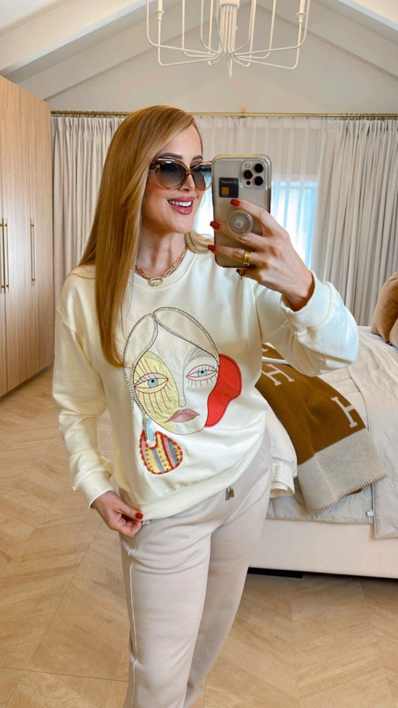 Reina Apricot Sweatshirt