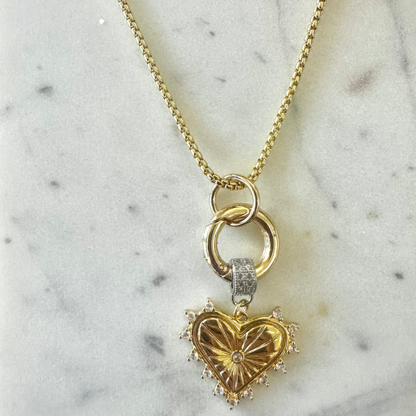 Divine Heart Gold Necklace - PRINZZESA BOUTIQUE