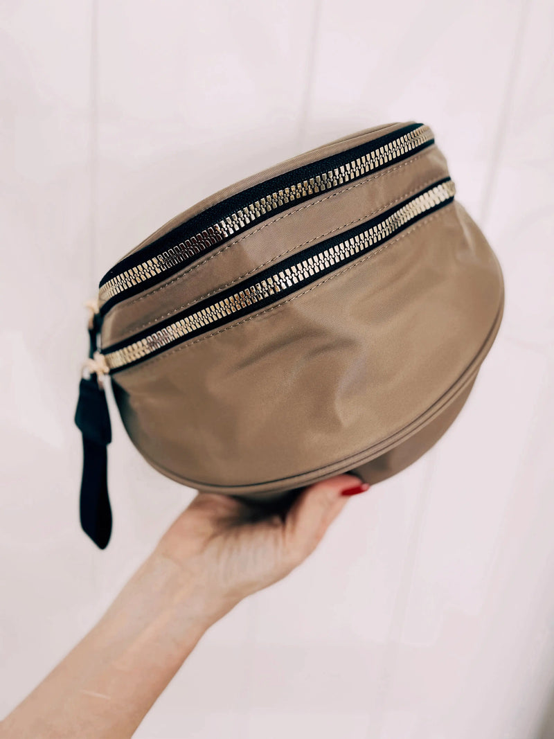 Large Fanny Pack - PRINZZESA BOUTIQUE