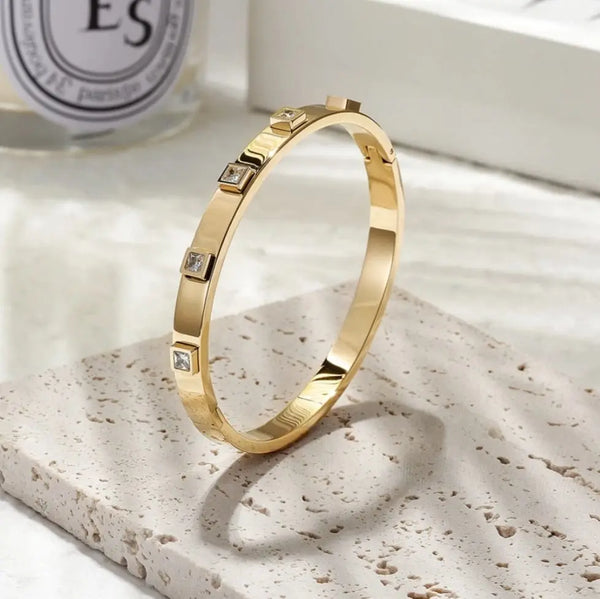 Square Gold Crystal Bangle - PRINZZESA BOUTIQUE