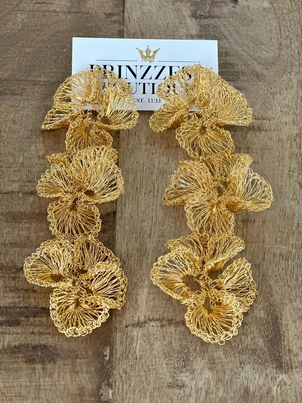 Triple Flower All Gold Drop Earrings - PRINZZESA BOUTIQUE