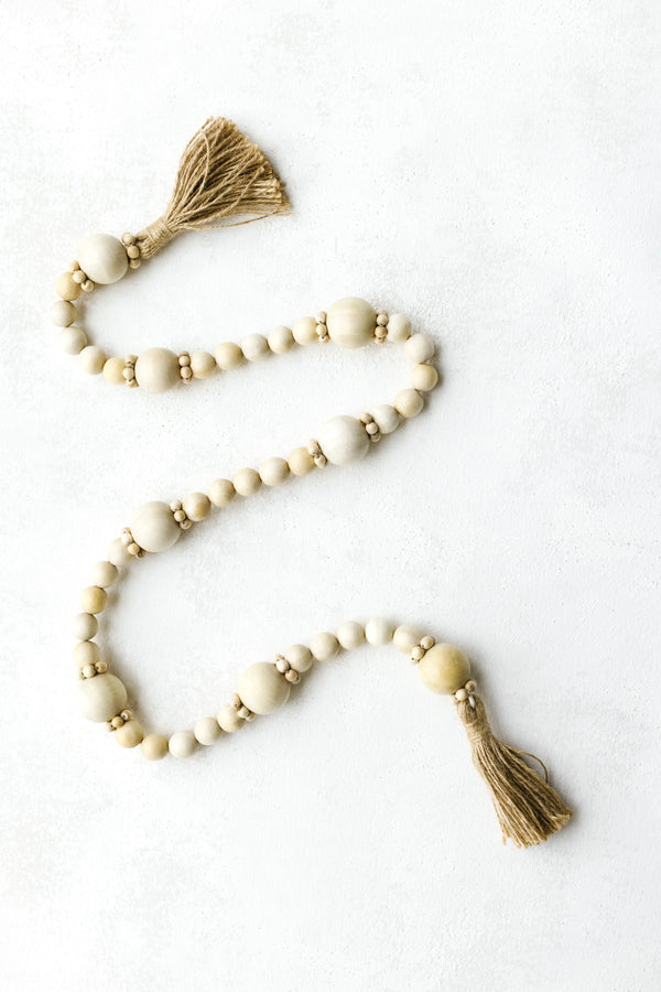 Wood Bead Garland With Jute Tassels - PRINZZESA BOUTIQUE