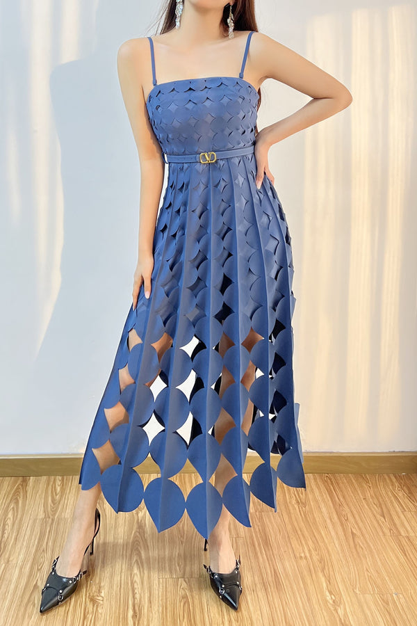 blue dress with cutouts Circle in Medium AVERY LONGLINE STRAIGHT DRESS and they are complemented Preowned Option:No Headband