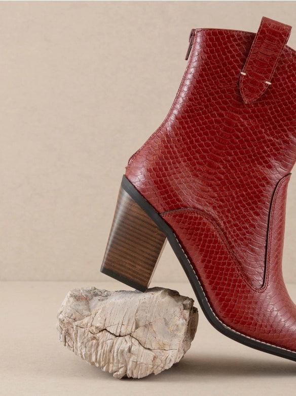 The Tara Red Two Paneled Western Boot - PRINZZESA BOUTIQUE