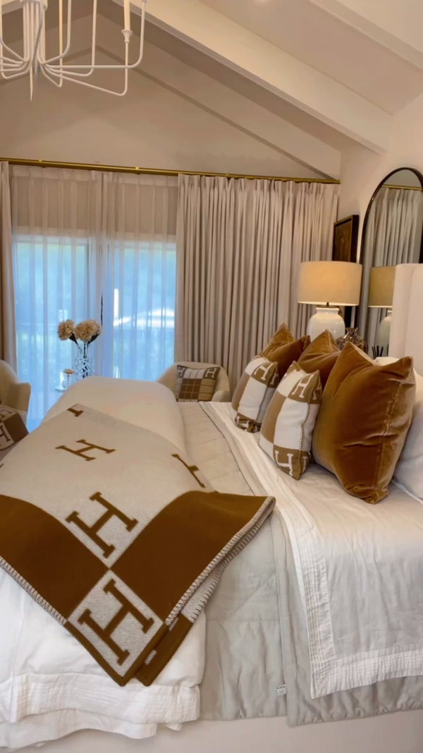 Thatcher Hunter Green Button Top